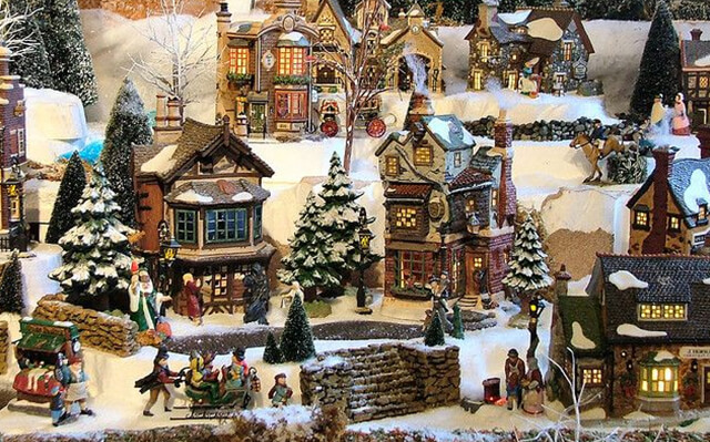 Christmas Animated Villages